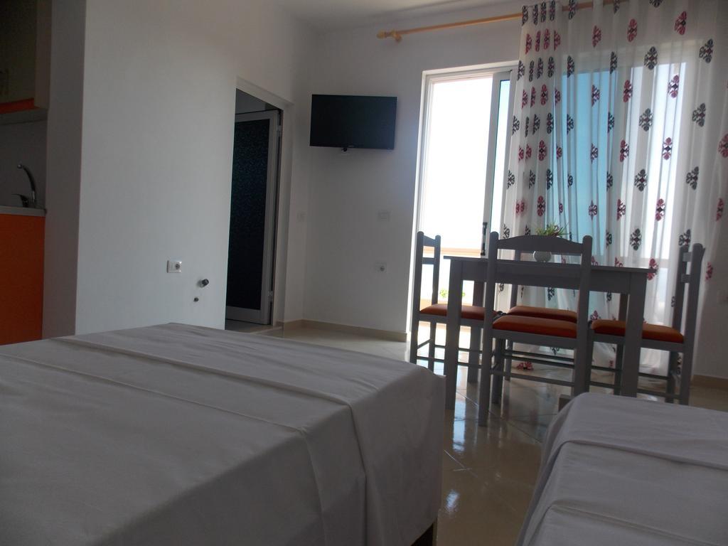 Guest House Vila Bega Sarande Exterior photo